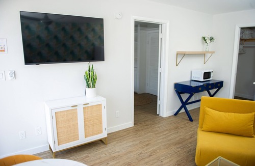 Indian Shores Hotel | Sunburst Inn