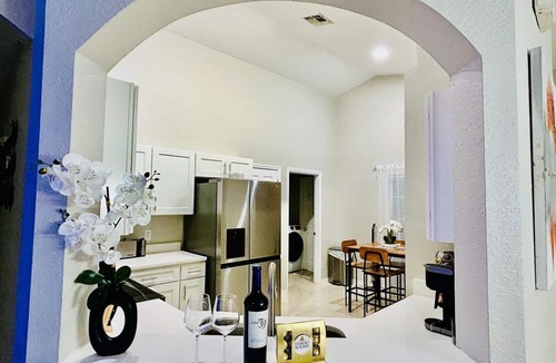 Highlands Reserve House | Sunny Days Retreat: Theme Parks & Golf Paradise