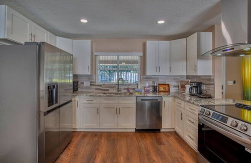 Seminole House | Sunny Escape-Heated Pool