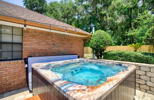 Southside House | ~Sunny Spring Pad Sleeps 12 Sps & Beaches~
