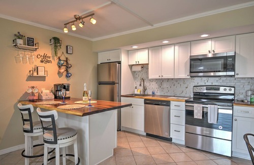 New Smyrna Beach Apartment | Sunrise Catch NSB: Newly remodeled condo OCEAN VIEW, 300 steps from the beach