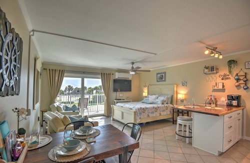 New Smyrna Beach Apartment | Sunrise Catch NSB: Newly remodeled condo OCEAN VIEW, 300 steps from the beach