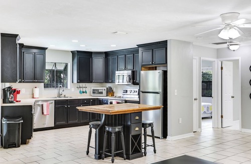 Gainesville House | Sunrise Family-Friendly Oasis with Pool. Bring the dogs.