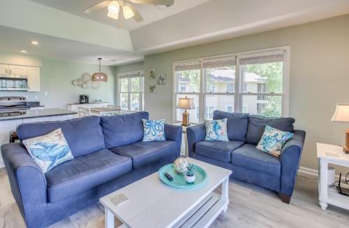 Sea Trail House | Sunset Beach Golf Condo w/Pool ~ 2 Mi to Beach!