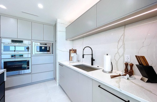 Sunset Beach House | Sunset Jewel in Treasure Island