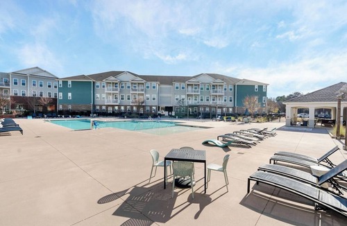 Matthews Apartment | Super Central 1BD Worker`s Paradise