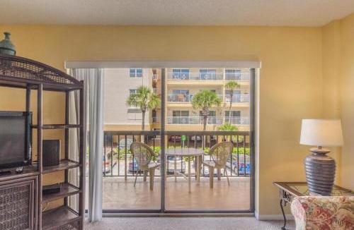 Madeira Beach Resort | Surf Song by Travel Resort Services