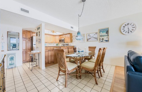 Clearwater Beach Condo | Surfside Condos 402 - Beachfront Getaway