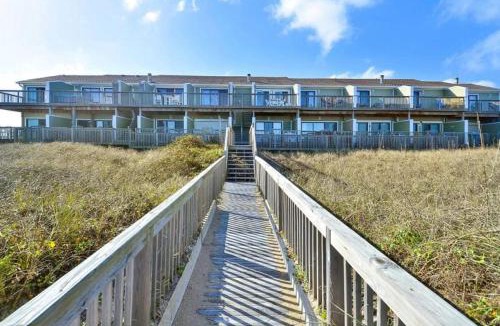 Kill Devil Hills Apartment | SW7 Seventh Heaven Oceanfront Community Pool