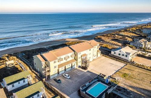 Kill Devil Hills Apartment | SW7 Seventh Heaven Oceanfront Community Pool