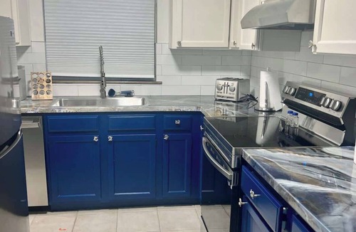 Gainesville House | Swamp Terrace- CLOSE to the University of Florida