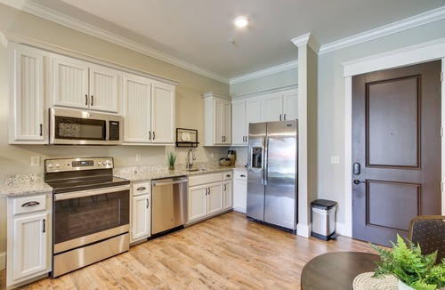 Lawrence County Apartment | Swim, Golf & Bowl - Loretto Vacation Rental Apt!