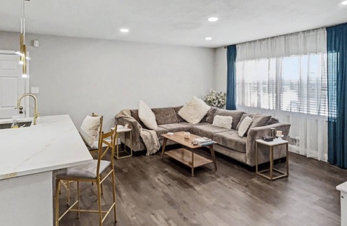 Old Seminole Heights House | Tampa Getaway Near Downtown, Games and Workspace