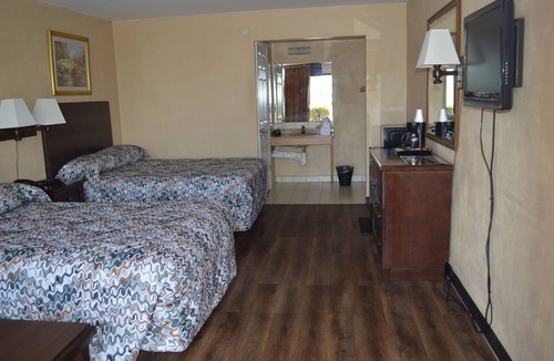 Tarpon Springs Hotel | Tarpon Shores Inn