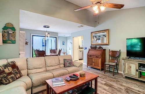 New Smyrna Beach Apartment | Tastefully Decorated Sea Woods Villa - Near beach access, shopping & Dining! S4410
