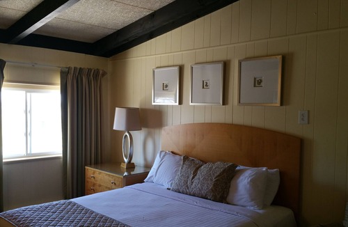 Point Pleasant Beach Hotel | The Amethyst Beach Motel