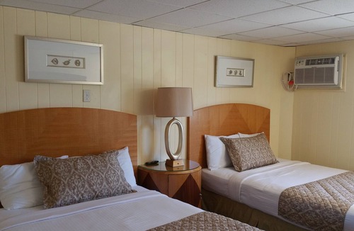 Point Pleasant Beach Hotel | The Amethyst Beach Motel