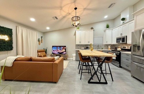 Bearss Plaza Apartment | The Bamboo Retreat – A Modern Oasis