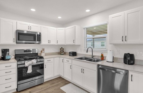 Candler House | The Blue Door Cottage at The Villages