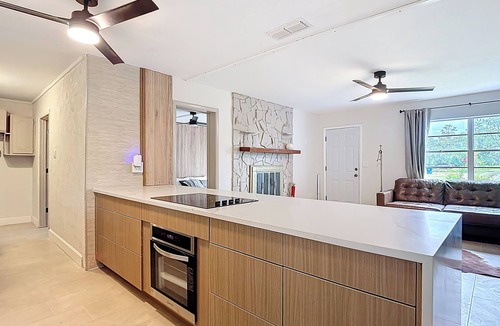 Brooksville House | The Cozy 2.4-Acre Country Heaven near it all