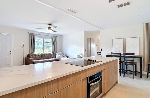 Brooksville House | The Cozy 2.4-Acre Country Heaven near it all
