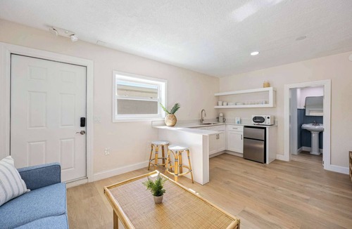 Parsuns To Cocoa Beach Apartment | The Drift | Laid-Back Cocoa Beach Retreat-1BR/1BA