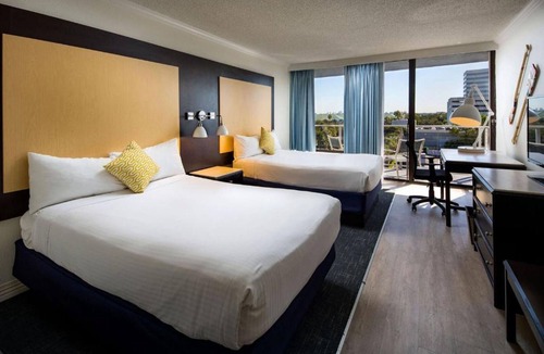 Rocky Point Hotel | The Godfrey Hotel & Cabanas Tampa