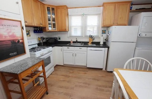 Colington Cottage | "The Hammock Cottage"