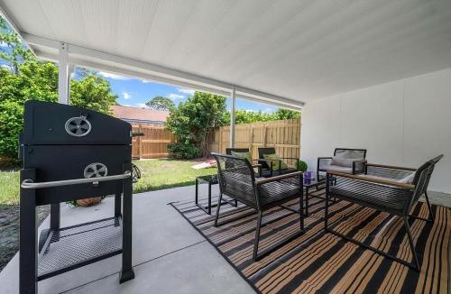 Crystal River House | The Happy Haven - Near Manatee Tours - Pet Friendly