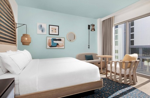 Clearwater Beach Resort | The Hiatus Clearwater Beach, Curio Collection By Hilton