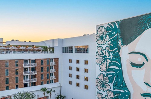 Clearwater Beach Resort | The Hiatus Clearwater Beach, Curio Collection By Hilton