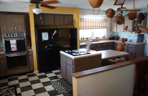 St. Augustine Beach House | The Historical Shrimper's, Large Family, Oceanside Beach House w/Lawn