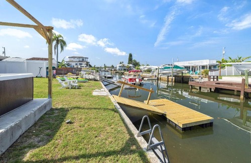 Hudson Beach Estates House | The Hudson Hideout