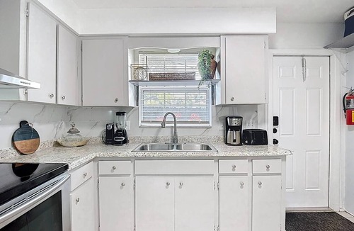St. Petersburg - Clearwater Apartment | The Jefferson 220 - St Pete (New)