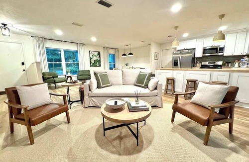 Gainesville House | The Magnolia Modern | New, Near UF, Shands, Nature