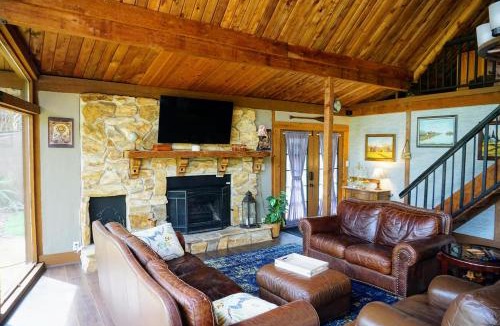 Hernando House | The Nature House a Secluded Canal front Cabin