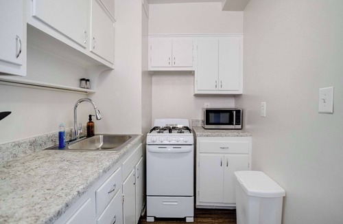 Downtown Baltimore Apartment | The Nevermore Corner Apartment