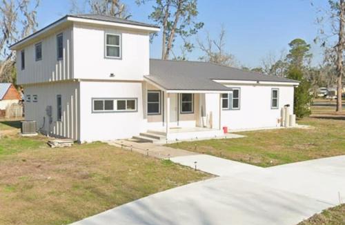 Live Oak Villa | The Oak Retreat