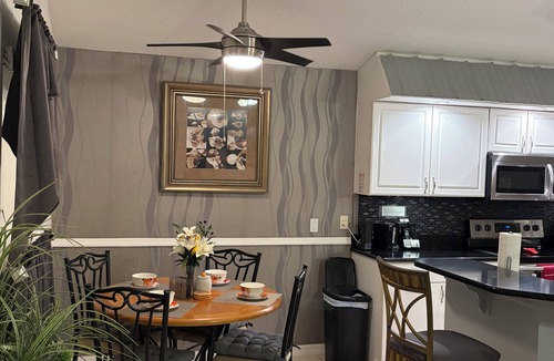 Highgate Park House | The Orlando Oasis 15 Minutes to Disney