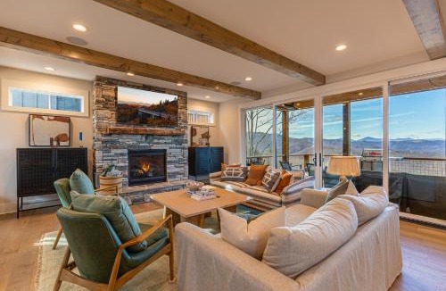 Lenoir House | The Overlook at Blue Ridge Mountain Club