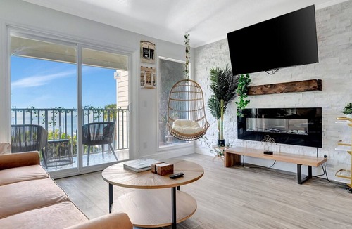 Rocky Point Apartment | The Palm Exclusive Tropical Luxury on the Water