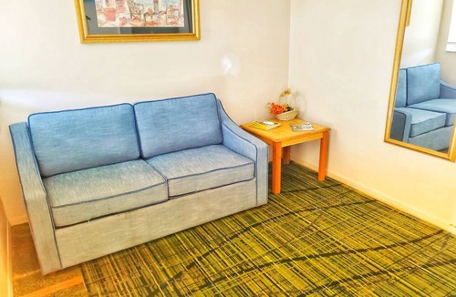 Springs at Kings Bay Hotel | The Port Hotel & Marina