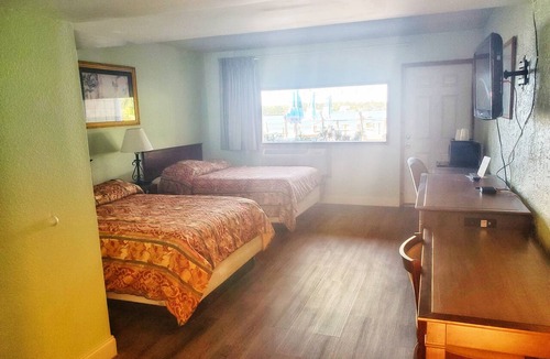 Springs at Kings Bay Hotel | The Port Hotel & Marina