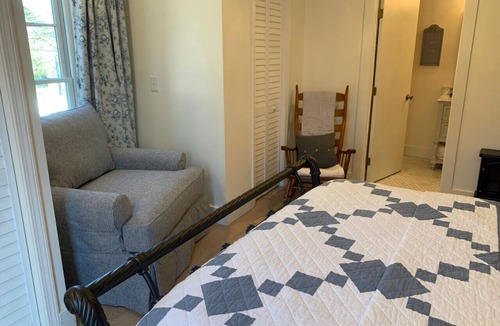 Ball Ground Bed & Breakfast | The Ruby Lee Room at The Ball Ground House