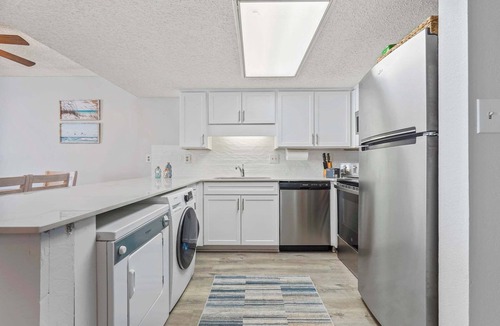 Windy Hill Apartment | "The Salty Compass" 3 BR Ocean Front in Windy Hill