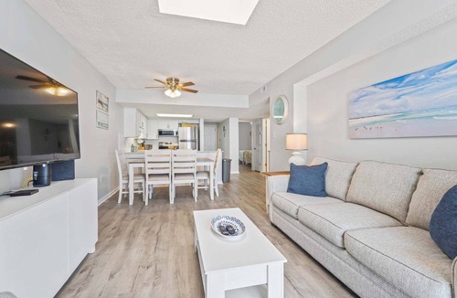 Windy Hill Apartment | "The Salty Compass" 3 BR Ocean Front in Windy Hill