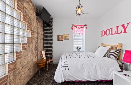 Dunlap Apartment | The Silver Eagle - The Dolly