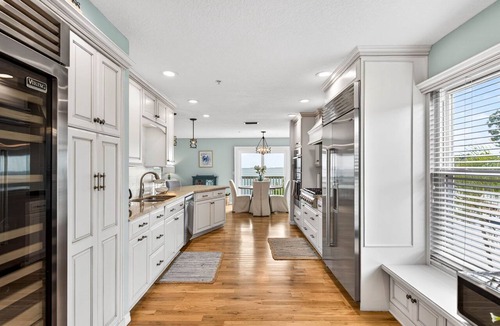 Crystal Beach House | The Tidewater Retreat