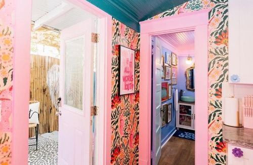 Historic Uptown Apartment | The Twisted Tulip-a curious stay
