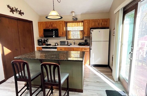 Bushkill House | The Ultimate Poconos Summer Oasis—Our Amazing Space, Endless Pool & Lakeside Fun